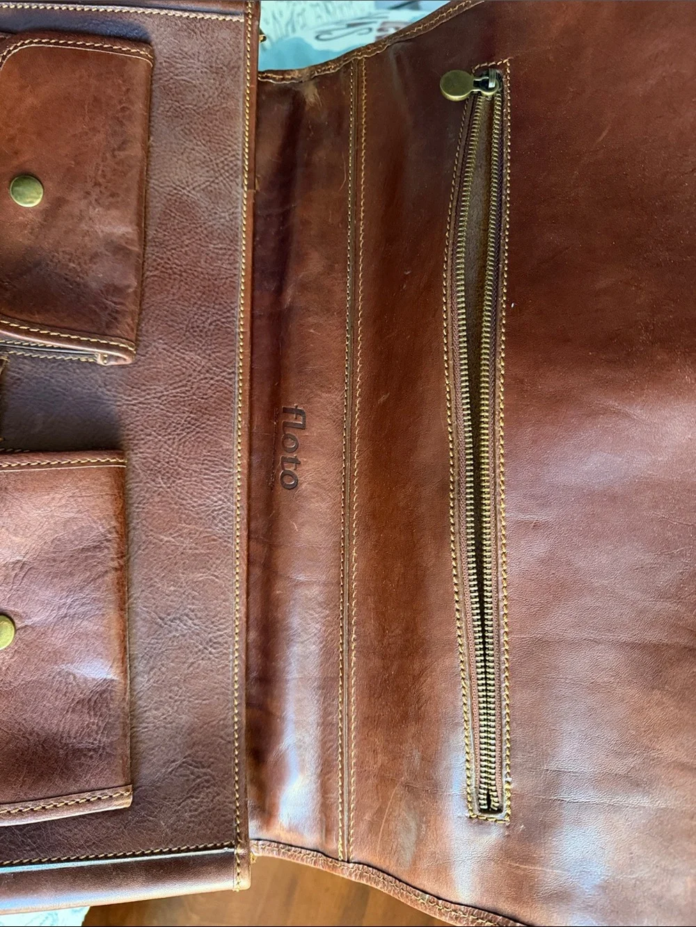 PREOWNED PRELOVED FLOTO Piazza Leather Messenger Bag - BROWN